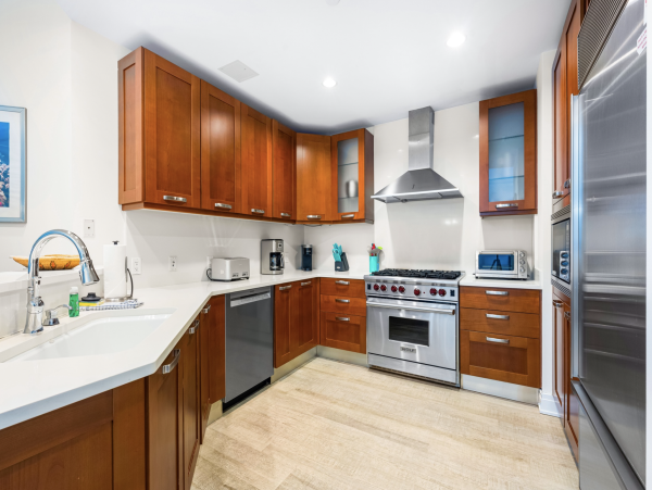 Siesta Key luxury  On Beach Walk to Restaurants & Shopping